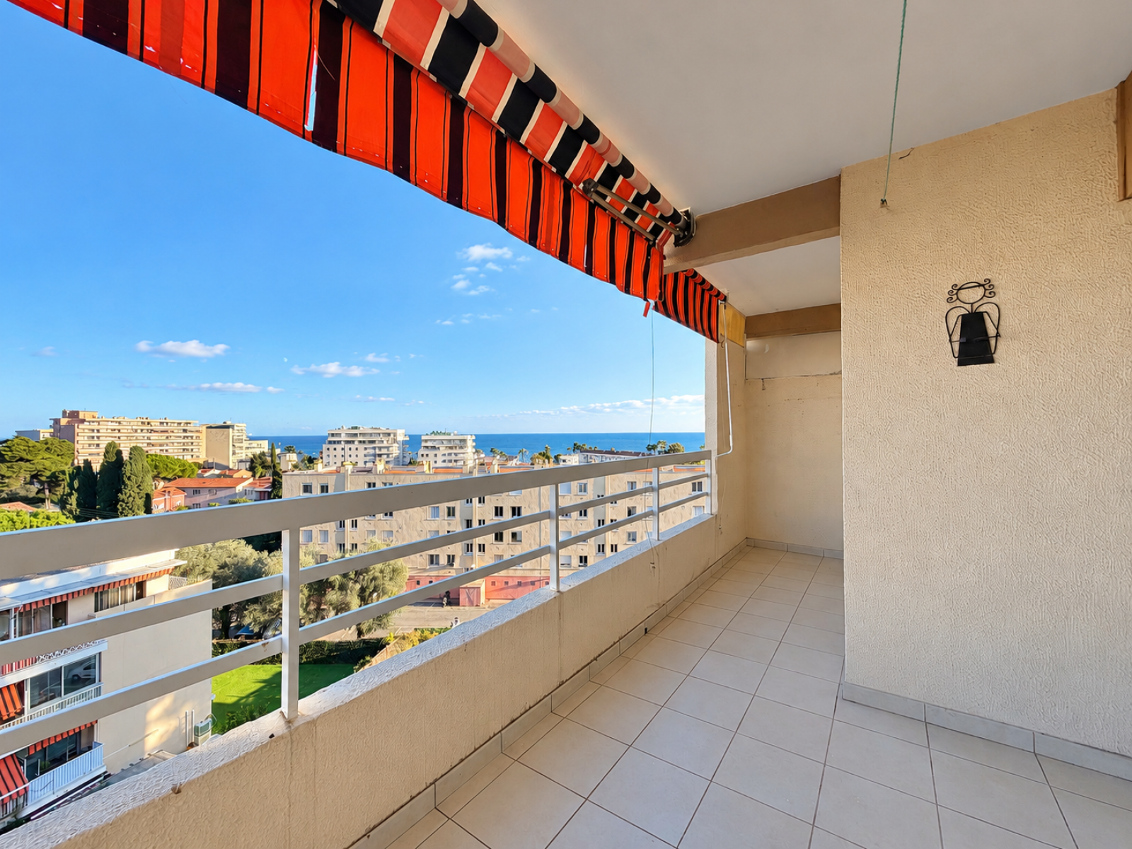 Appartement 1 pièce 33 m² · à Cagnes-sur-Mer · 33 m² · 185 000 €